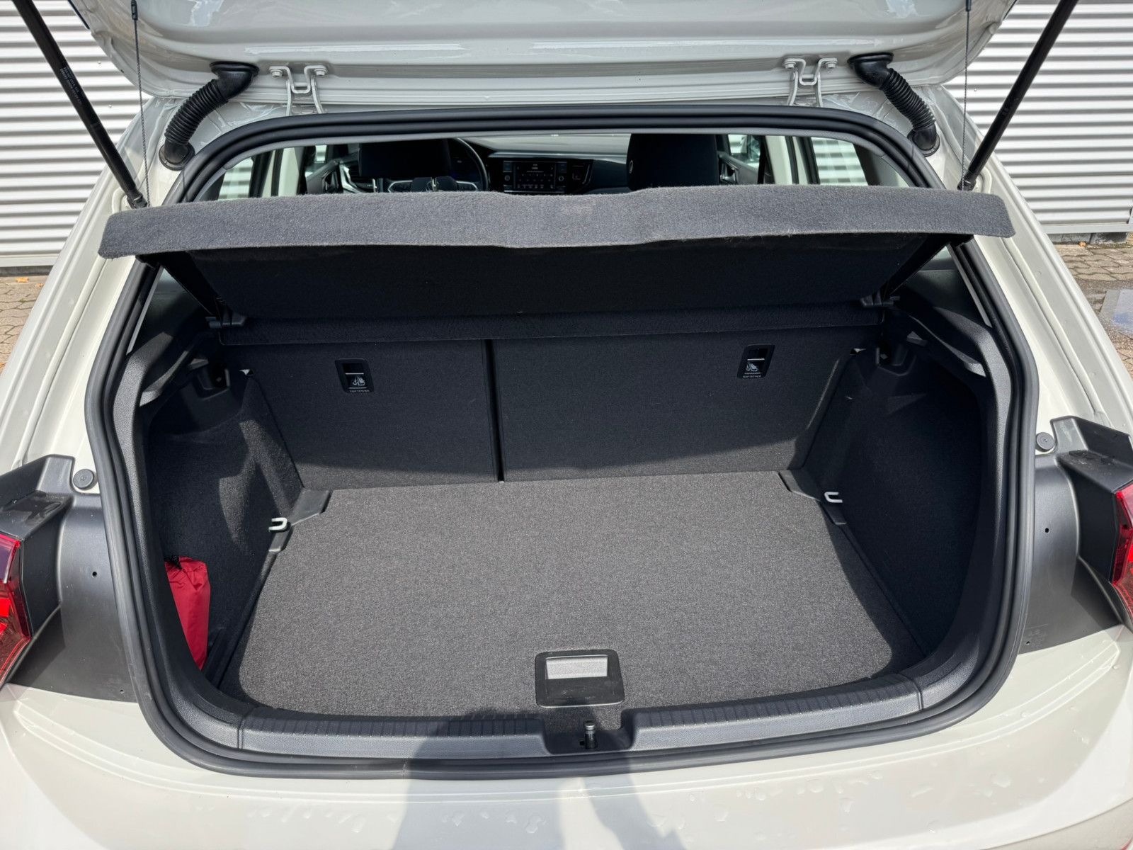 Fahrzeugabbildung Volkswagen Polo  Life 1.0 TSI