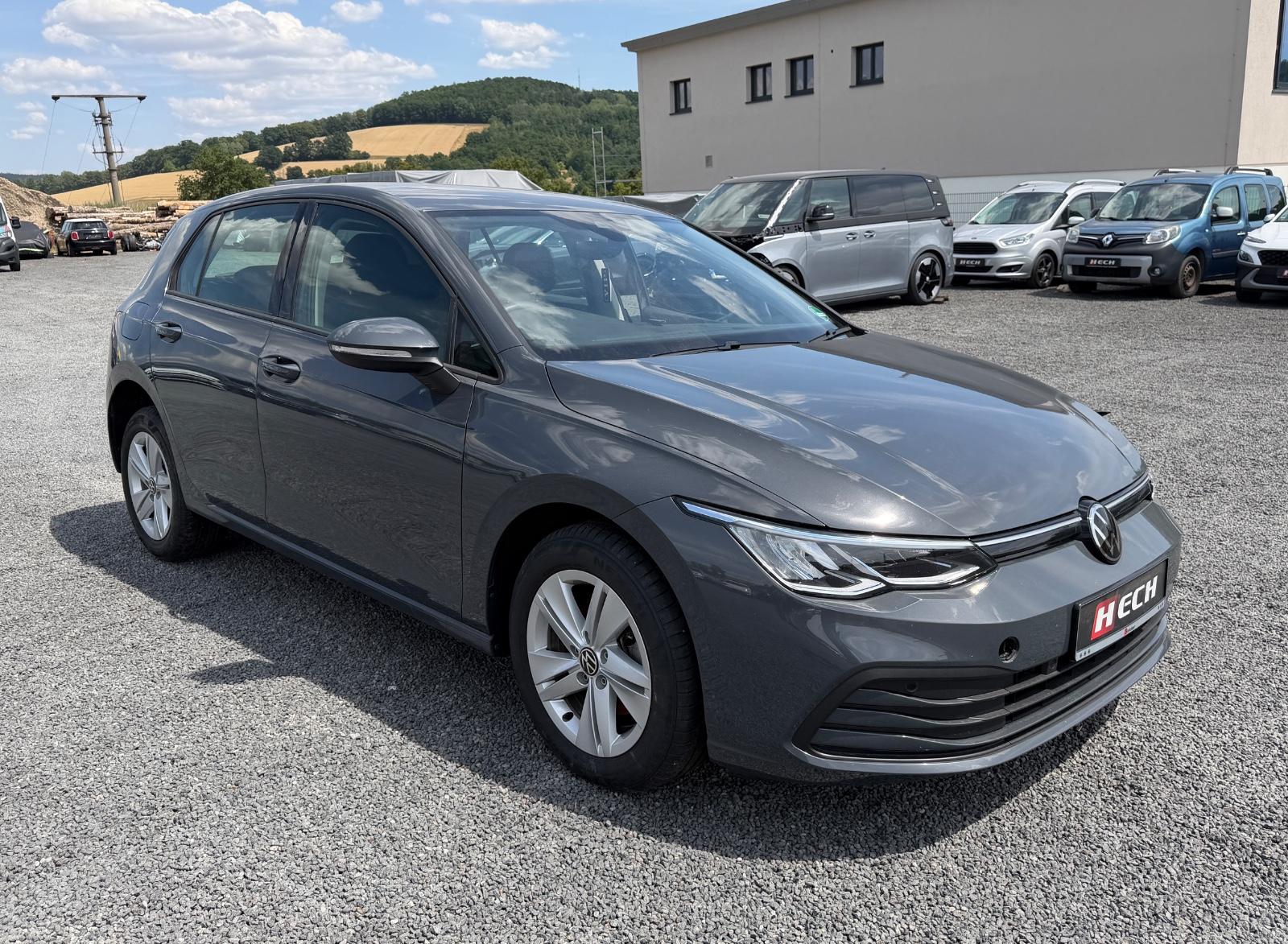 Volkswagen Golf VIII Lim. Life eTSI Rechtslenker