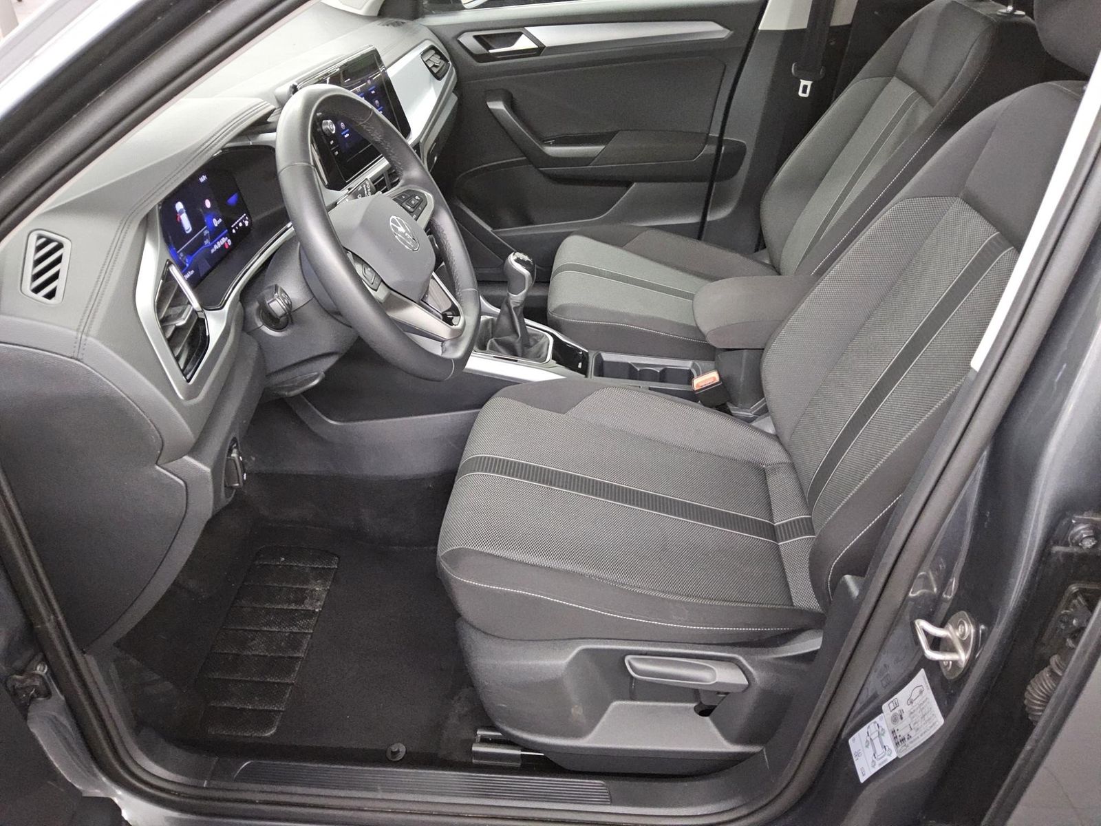 Volkswagen T-Roc 1.0 TSI Life LED DC PDC Shz Klima foto 9