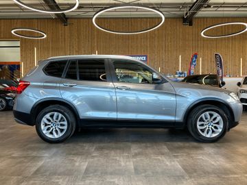 BMW X3 *xDrive*TEMPO*NAVI*2-ZONEN*BI-XENON*