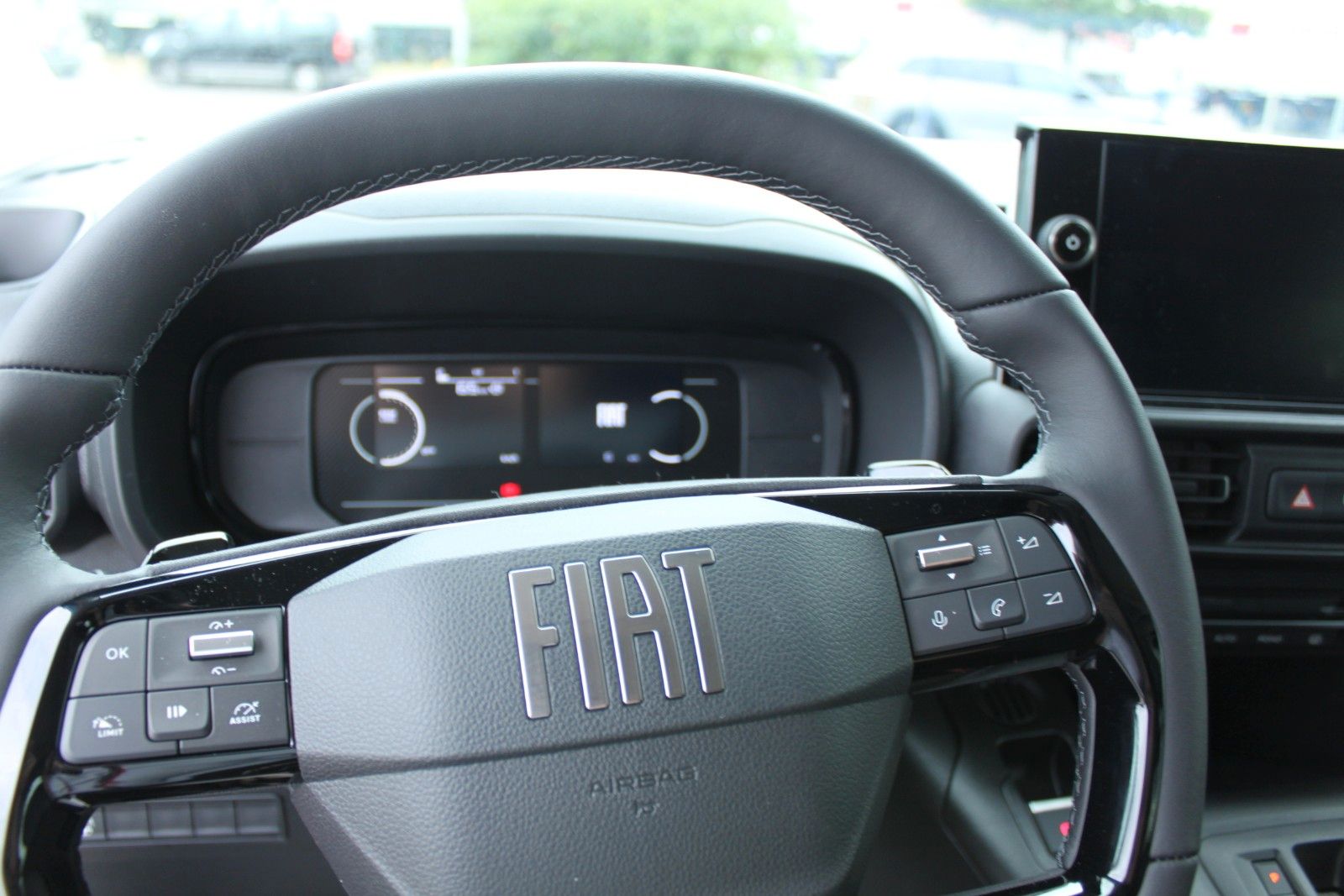 Fahrzeugabbildung Fiat Doblò Multicab L2 1.5 BlueHDi 96 kW