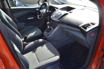 Fahrzeugabbildung Ford C-Max Champions Edition