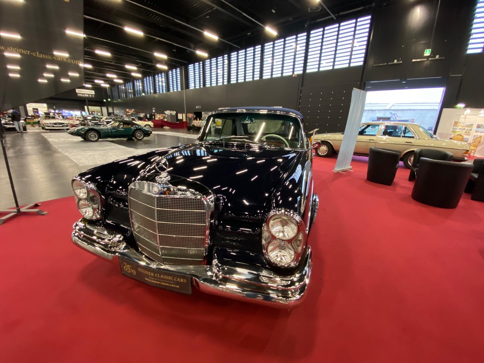 Mercedes-Benz W112 - 300 SE Cabrio