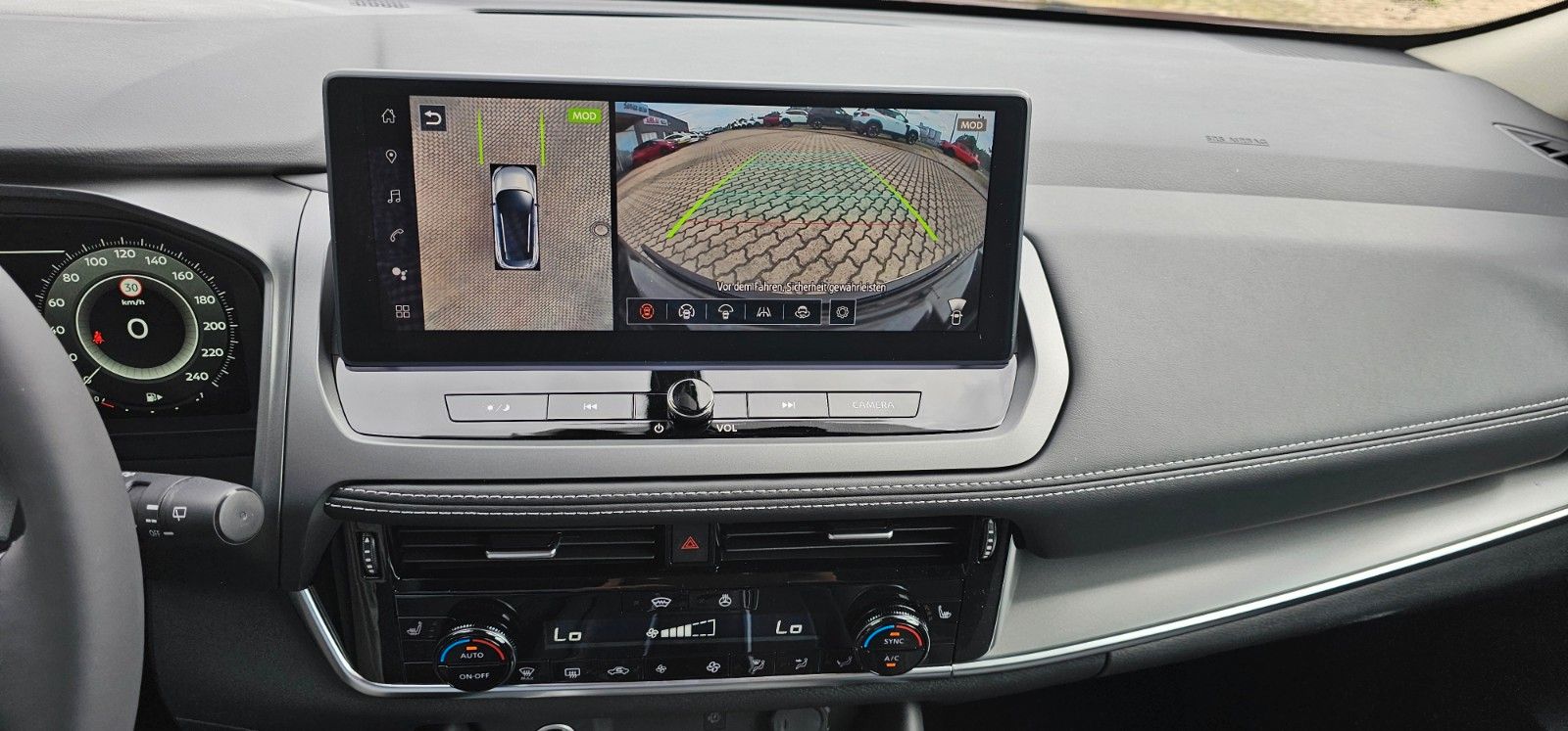 Fahrzeugabbildung Nissan Qashqai 1.3 DIG-T MHEV Xtronic N-Connecta MY2024
