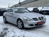 Mercedes-Benz SLK 200 KOMPRESSOR BI XENON LEDER PDC SHZ KLIMA - Mercedes-Benz Cabrio aus dem Jahr 2006