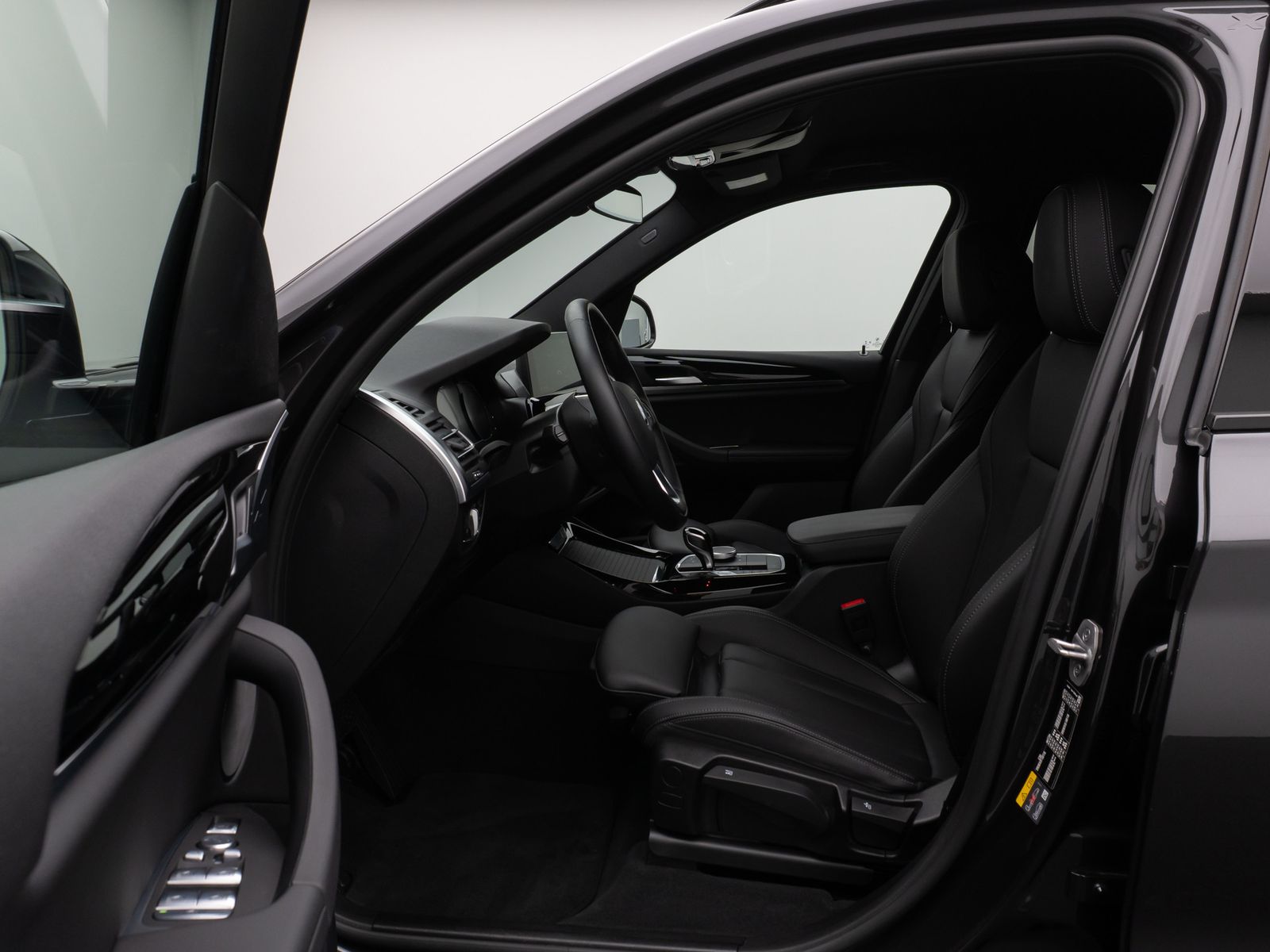 Fahrzeugabbildung BMW X3 xD30e Kamera HUD Lenkrhzg Stop&Go AHK Sport