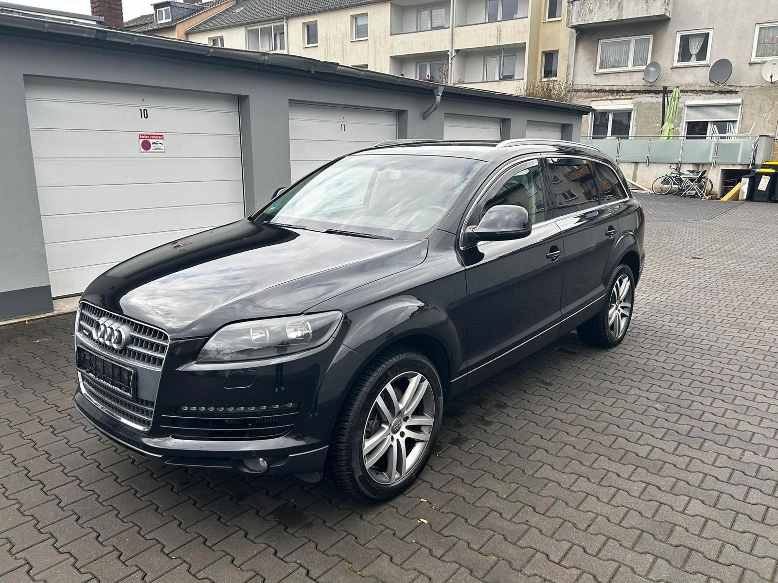 Audi Q7 3.0 TDI quattro NAVI PDC