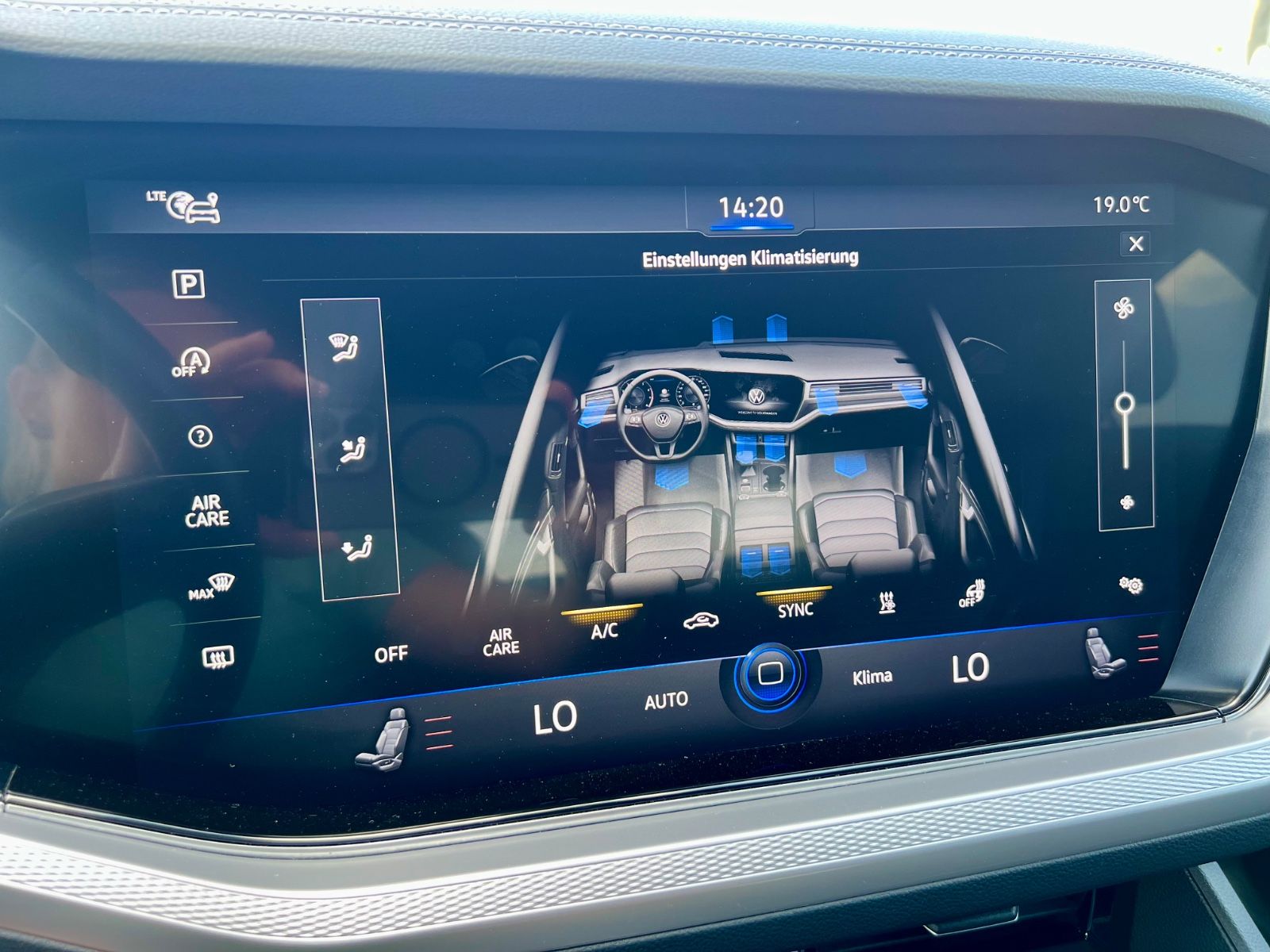 VW Touareg 4Motion AAC LEDER SHZ STHZG