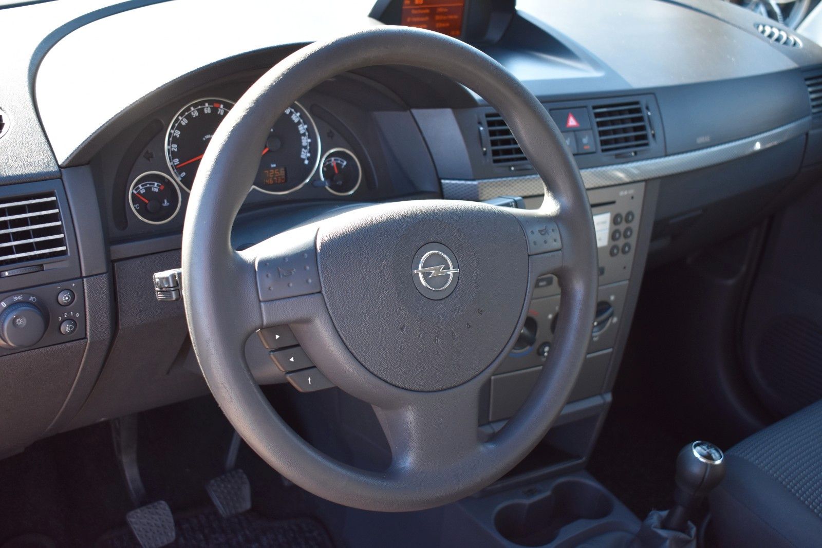 Fahrzeugabbildung Opel Meriva INNOVATION KLIMA/PDC/1.HAND
