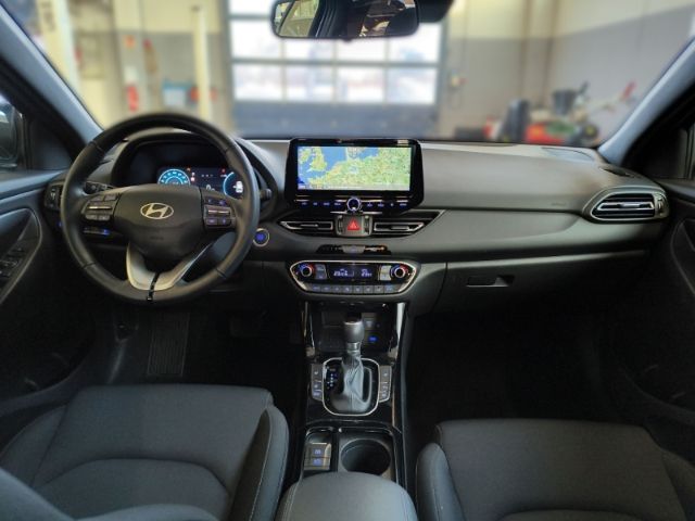 Fahrzeugabbildung Hyundai i30 1.5 T-GDI 48V 7-DCT 2WD Advantage Plus