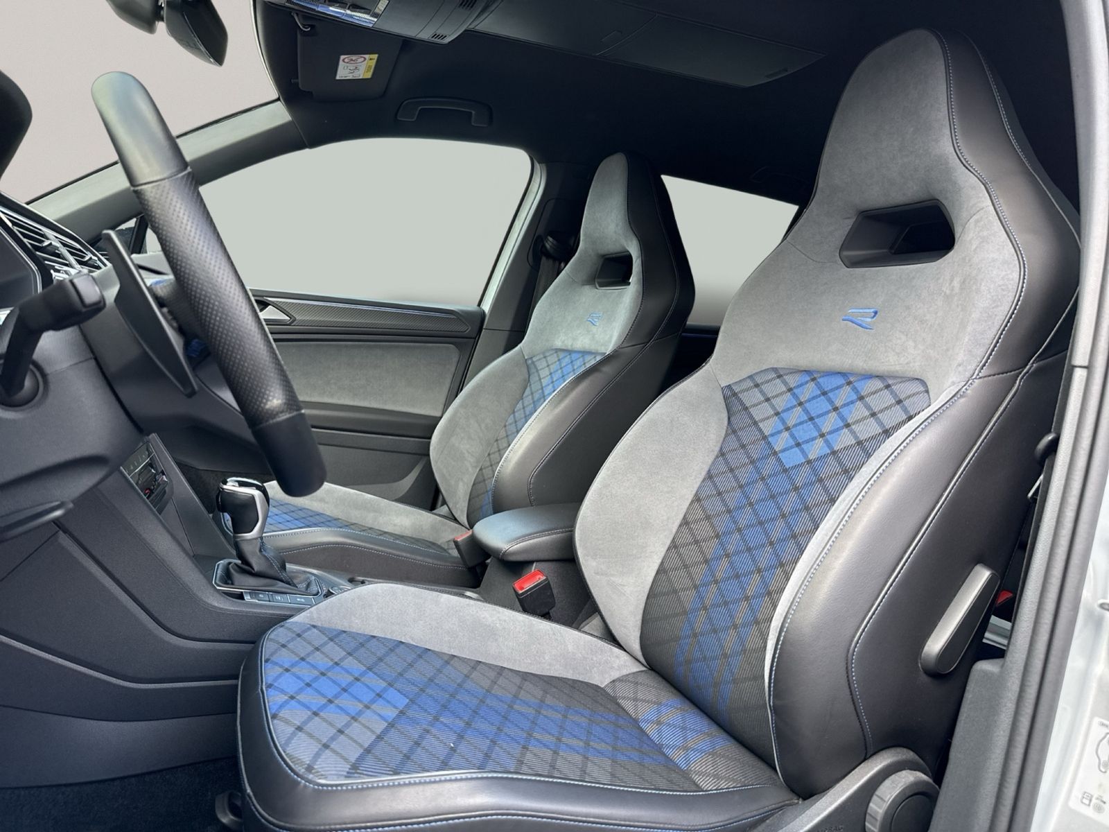 Tiguan 2.0 TSI R 4Motion, AHK, Akrapovic, IQ Dri