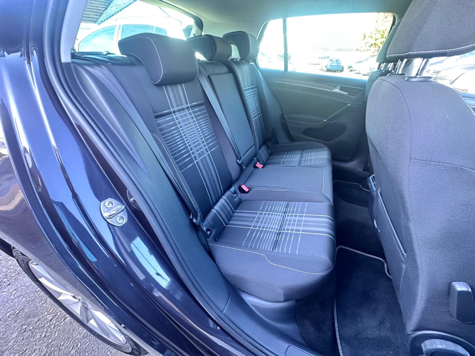 Volkswagen Golf VII Lim. Lounge BMT