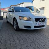 Volvo V50 Kombi 2.0 F Kinetic - gebrauchte Volvo V50 aus dem Jahr 2010