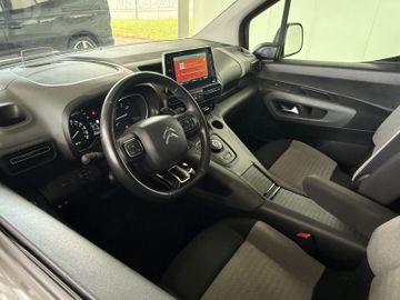 Citroën Berlingo 1.2 EAT8 KAMERA NAVI PANO SITZHZ HEADUP