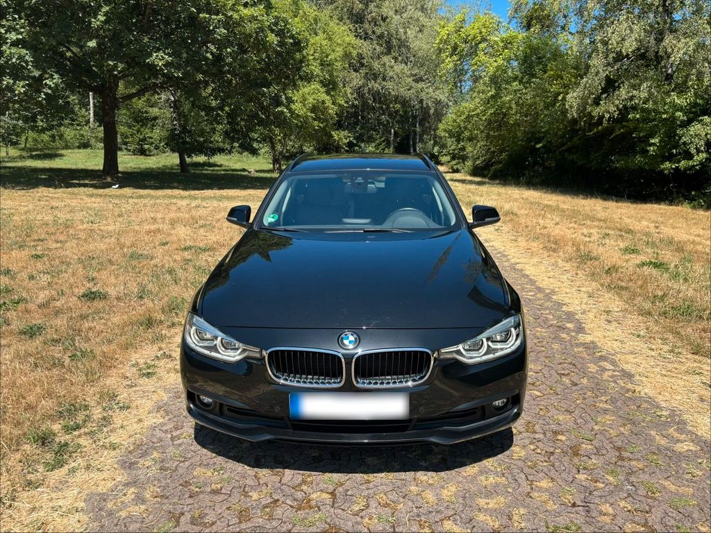 Image of BMW 320