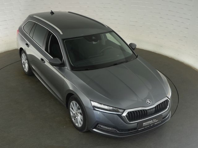Octavia COMBI STYLE TDI DSG+AHK+NAVI+KLIMA+SITZH