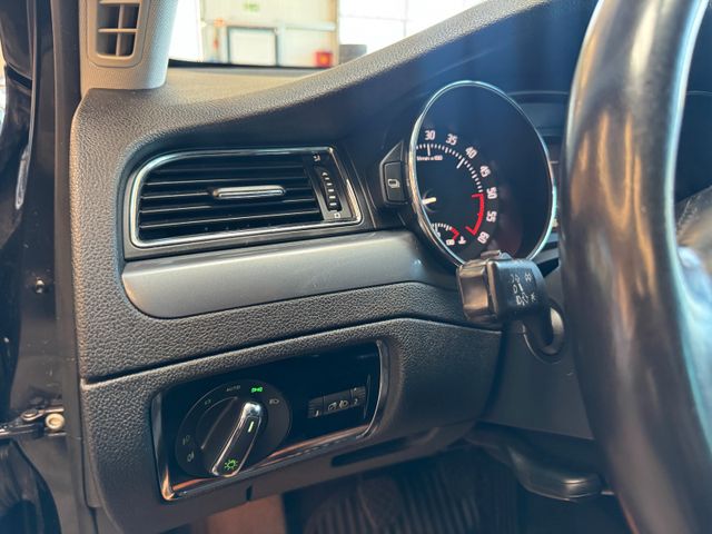 Skoda Superb Combi *1.HAND*KLIMA*SZHZ*ZV*BC*TÜVNEU*
