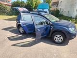 Dacia Duster 4x4   mit Anhänger Kupplung  ... - Dacia Duster mit Benzin-Antrieb: Limousine