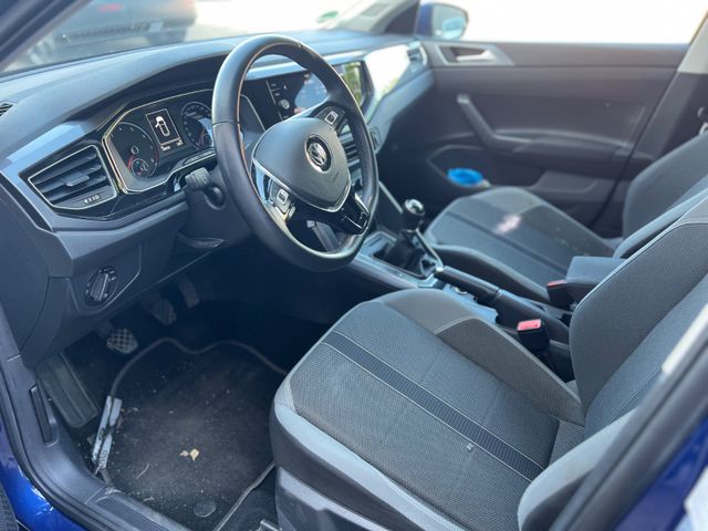 Volkswagen Polo  VI Highline