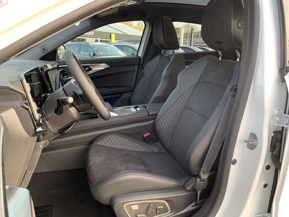 Renault Rafale - Bild 9