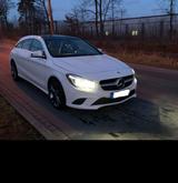 Mercedes-Benz Benz CLA 200: wenig KM & innen wie neu - Mercedes 200 mit Schiebedach