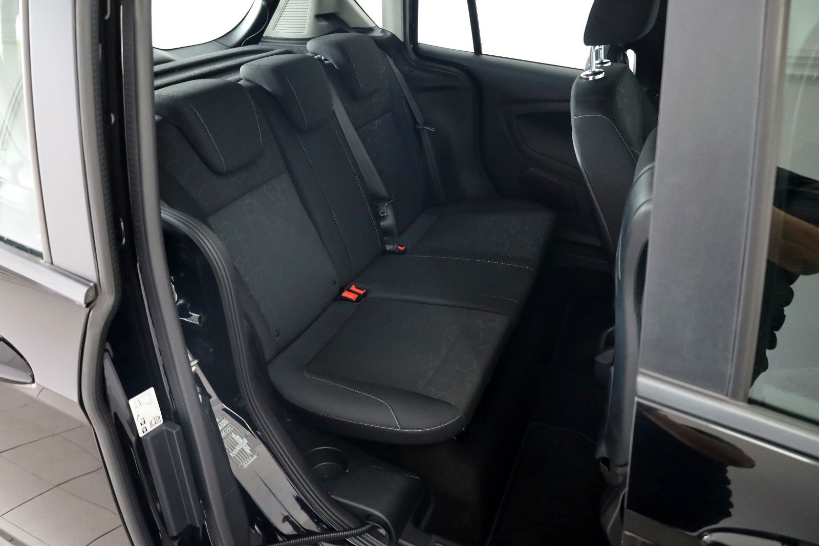 Fahrzeugabbildung Ford B-MAX Trend Cool & Sound-Paket 2 ,8-fach bereift