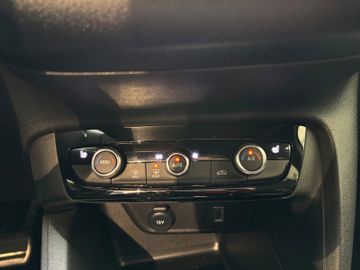 Bild 15 Opel Corsa F GS 100PS 48V Automatik NAVI LED