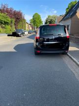 Renault Zuverlässiger Begleiter für die ganze Familie - Renault Grand Scenic mit Diesel-Antrieb: Kleinbus