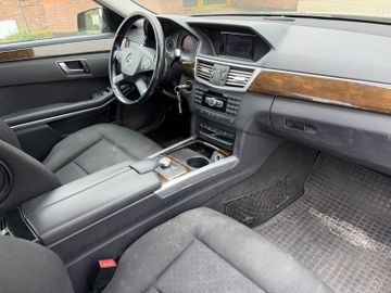 Mercedes E 300 - 9