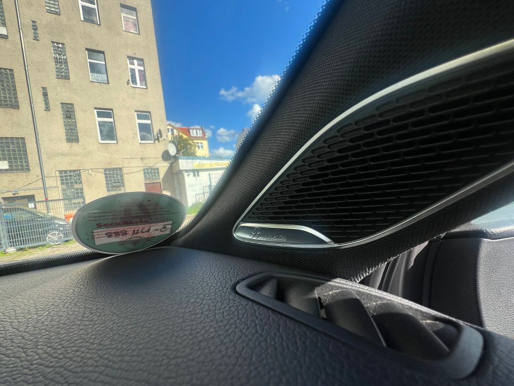 Mercedes-Benz A 35 AMG 4Matic*Panorama*Burmeister*Multibeam*