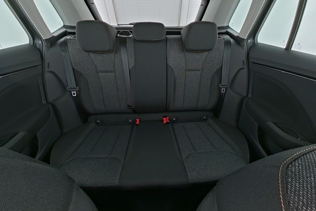 Skoda Kamiq Ambition Clever 1.0TSI *Klima*Tempo*PDC*SH
