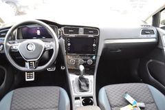 Fahrzeugabbildung Volkswagen Golf VII 1.5 TSI DSG IQ.Drive LED VIRTUAL NAVI K