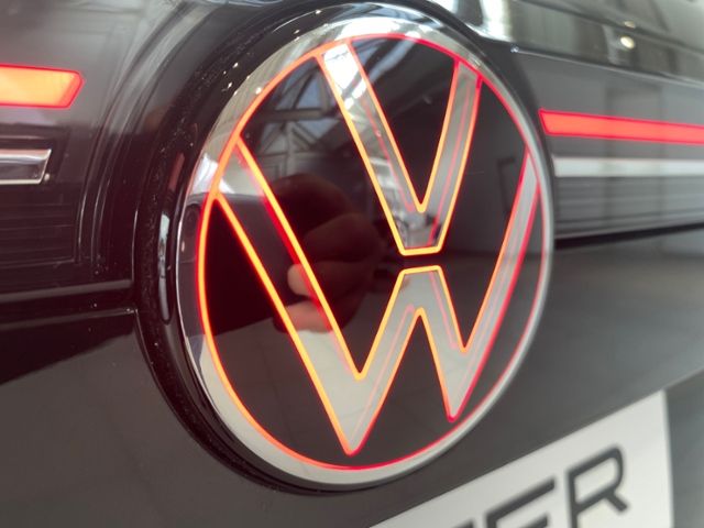 Fahrzeugabbildung Volkswagen Passat R-Line 2,0 l TDI SCR 110 kW (150 PS) 7-Ga