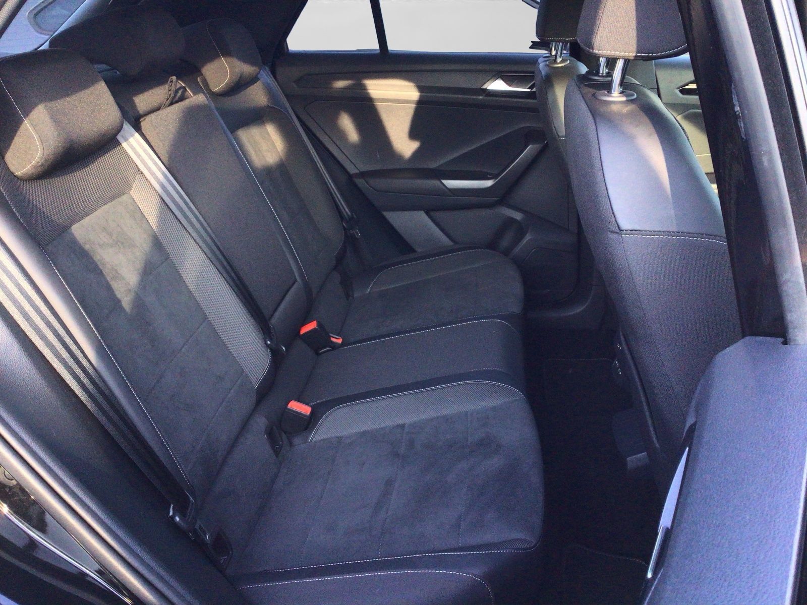 Volkswagen T-Roc - Bild 6