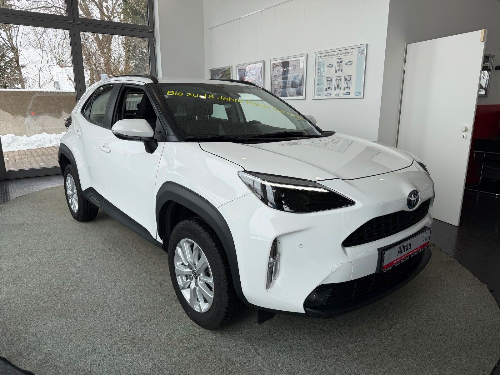 Toyota Yaris Cross 1.5l Hybrid 4x4*SHZ,PDC v+h,Kamera*