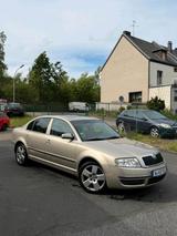 Skoda Superb 2.8 V6 Automatik - Skoda Superb aus 2006