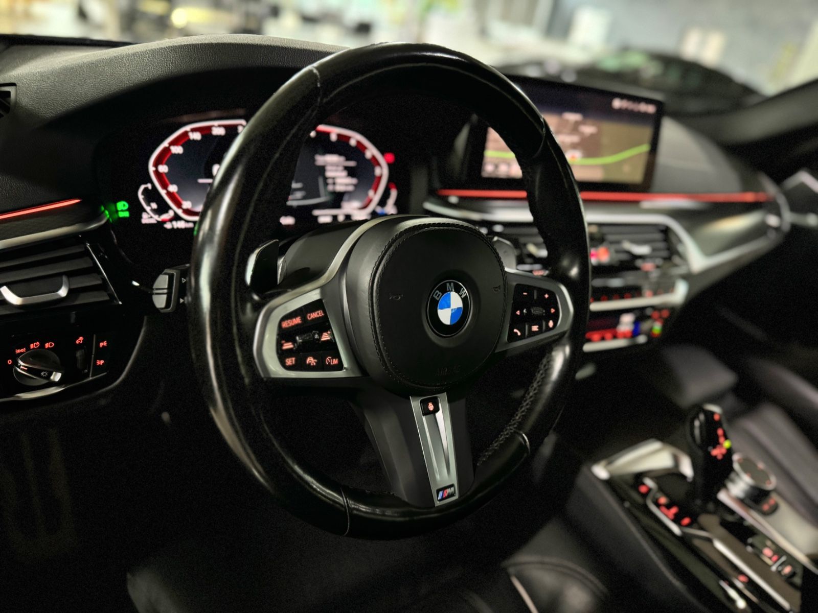 Fahrzeugabbildung BMW 520d M Sport Kamera HiFi DAB DisplayKey Komfort