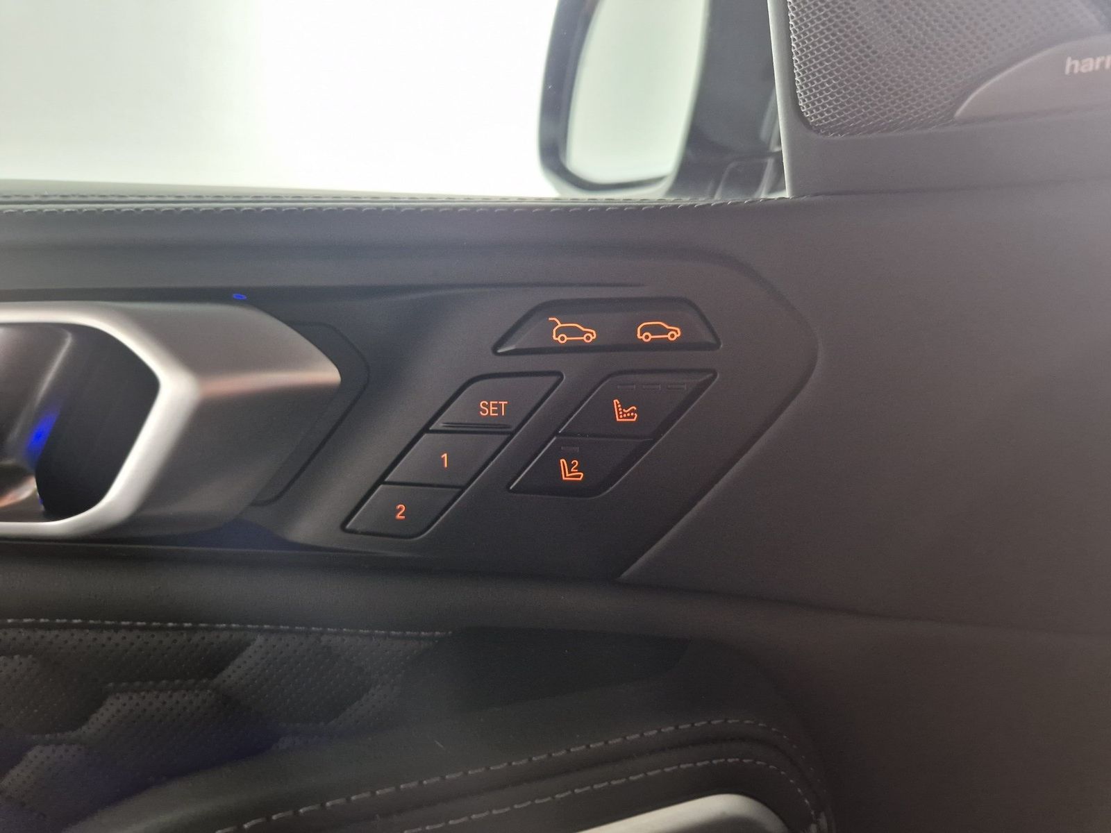 BMW X6 M  xDrive Competition HUD LED Harman-Kardon – Bild 28