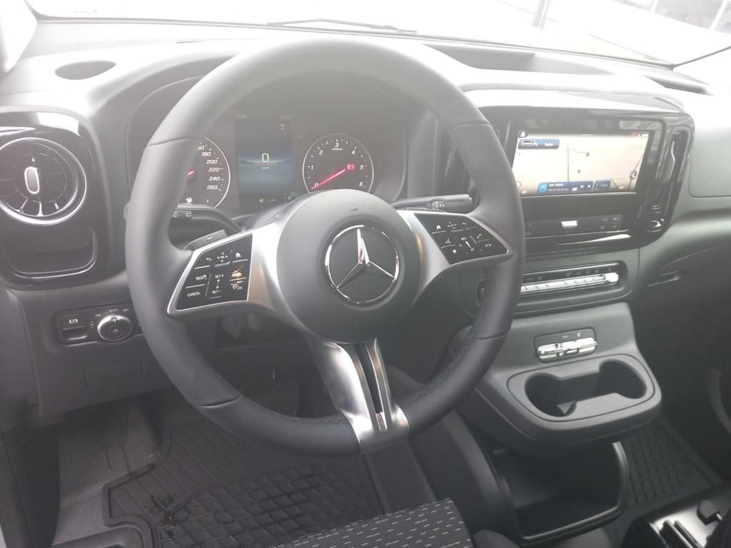 Fahrzeugabbildung Mercedes-Benz Vito 119 CDI Tourer Pro 4M lang Navi*LED*Standhz