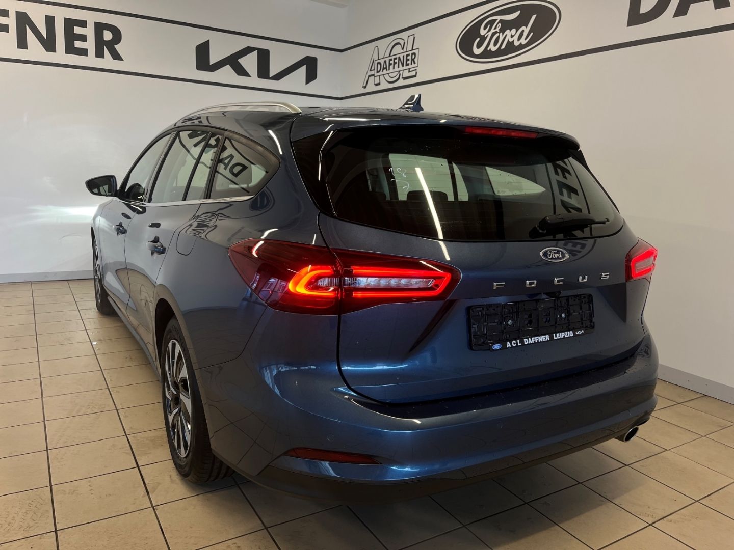 Fahrzeugabbildung Ford Focus Turnier Titanium Fahrerassistenzpaket, B&O