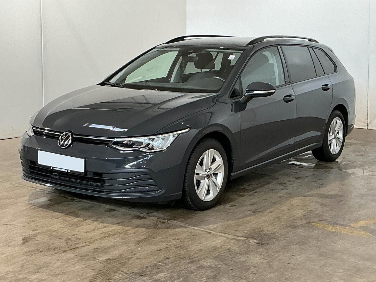 Volkswagen Golf VIII 1,5 eTSI Life DSG ACC Virtual Massage