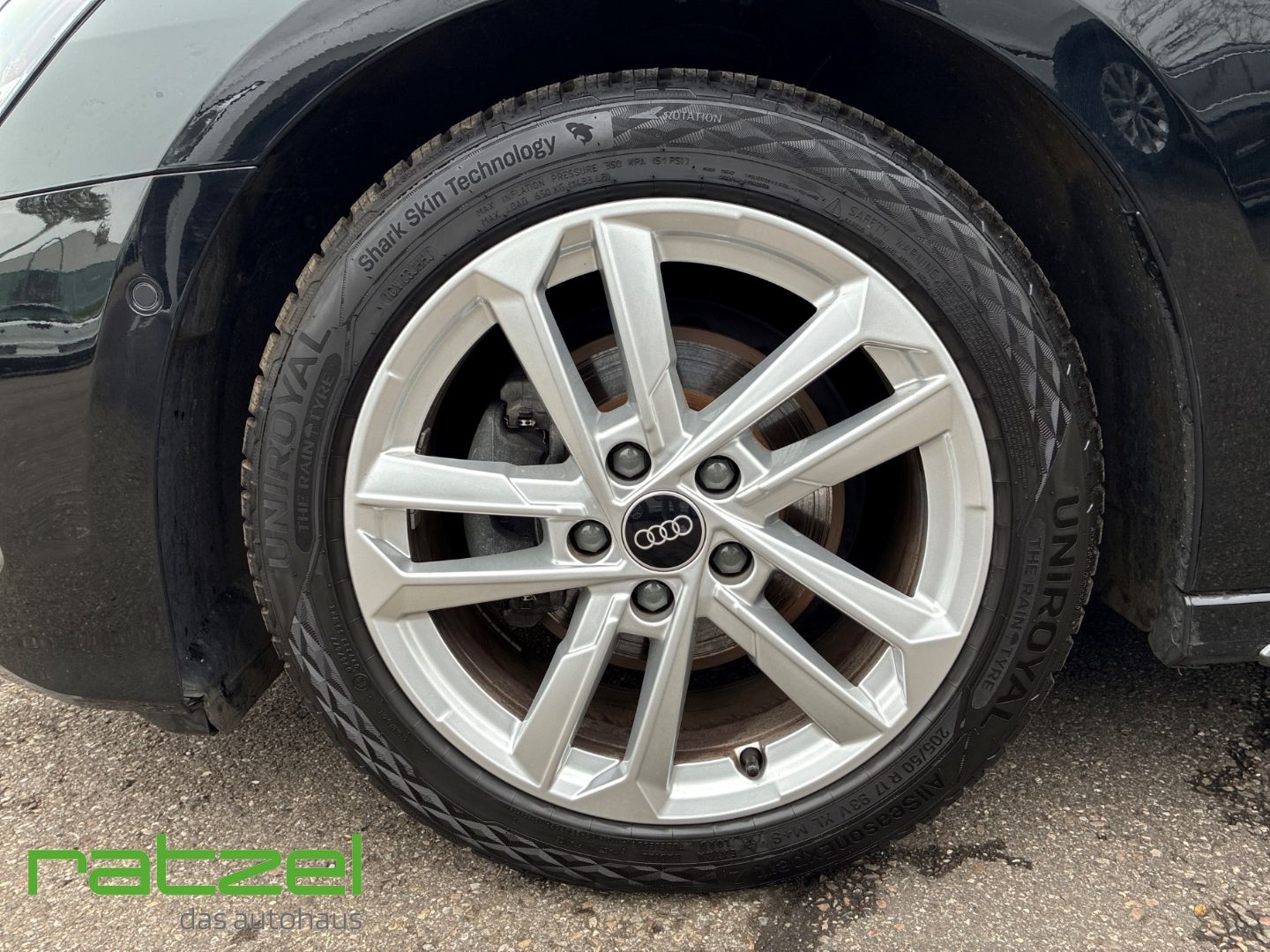 Fahrzeugabbildung Audi A3 Sportback S line 35 TDI s tronic AHK Navi Kam
