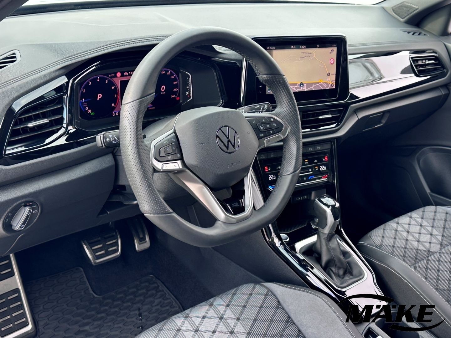 T-Roc R-Line 1.5 TSI DSG AHZV IQ.L ACC BLACK STD