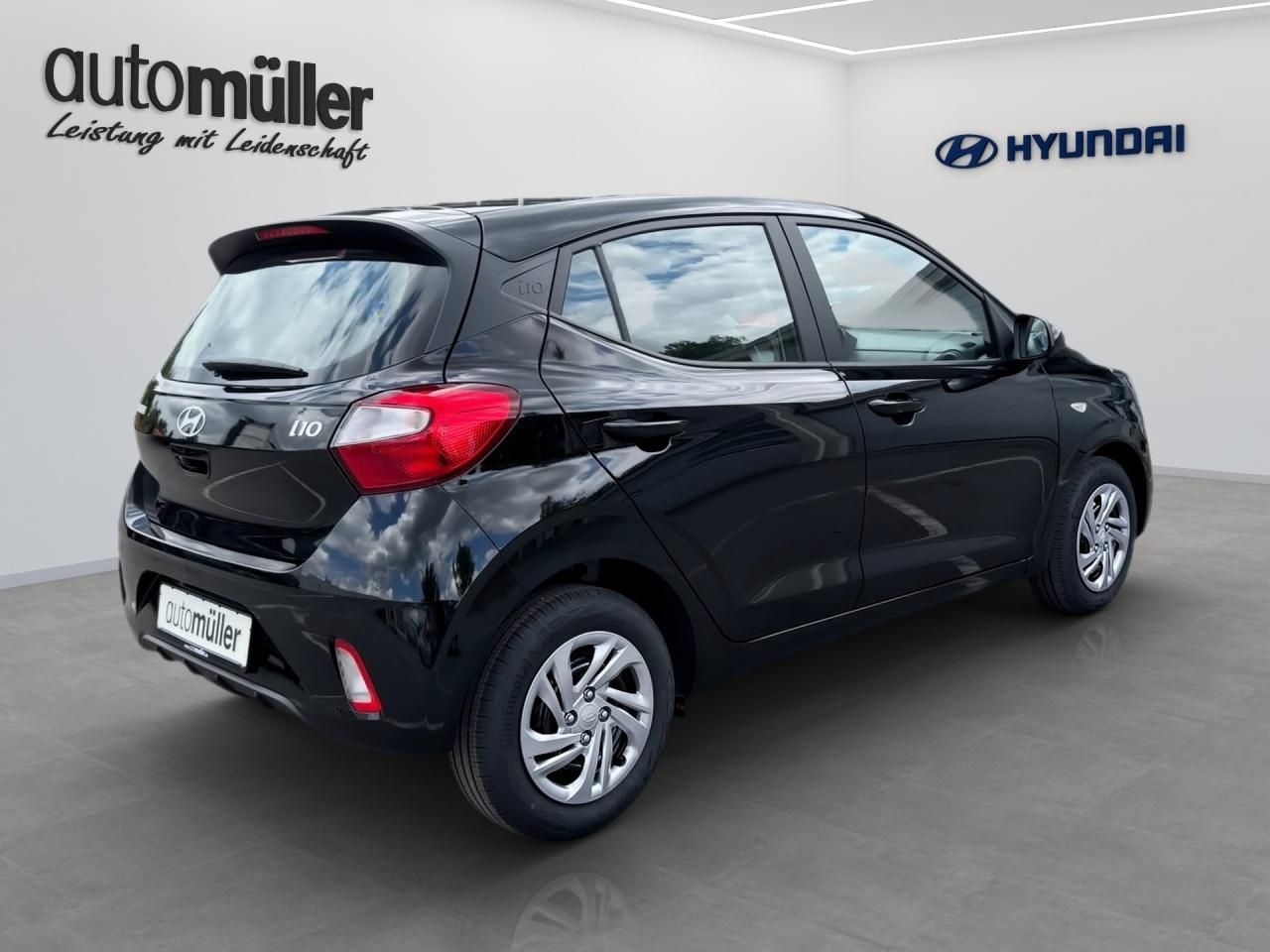 Fahrzeugabbildung Hyundai i10 SELECT Kam. LM Navi PDC SpurH