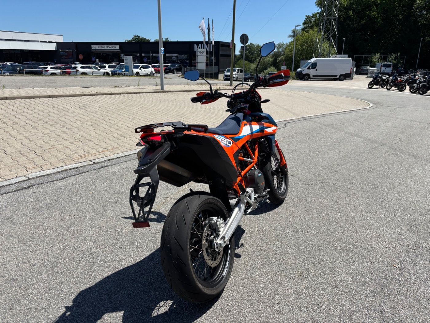 Fahrzeugabbildung KTM 690 SMC-R