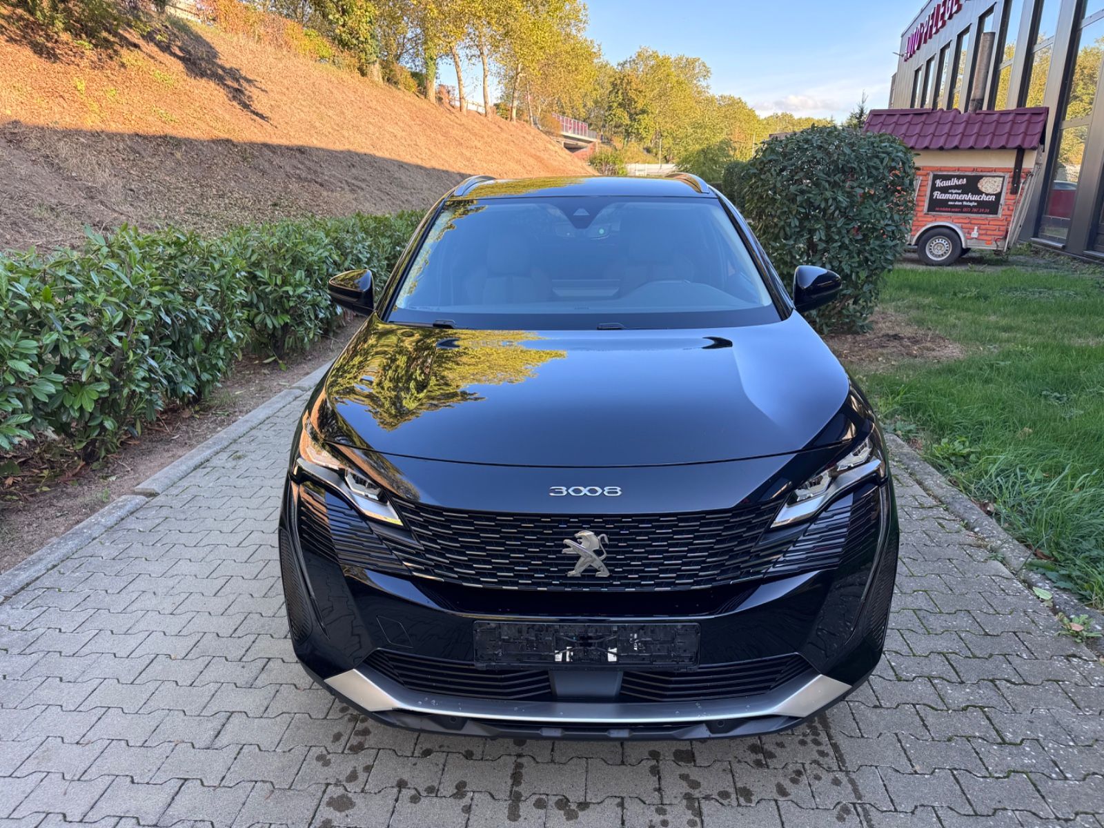 Peugeot 3008 Hybrid4 300 Allrad Aut.LED,Shz,Ahk,1Hand imagem 2