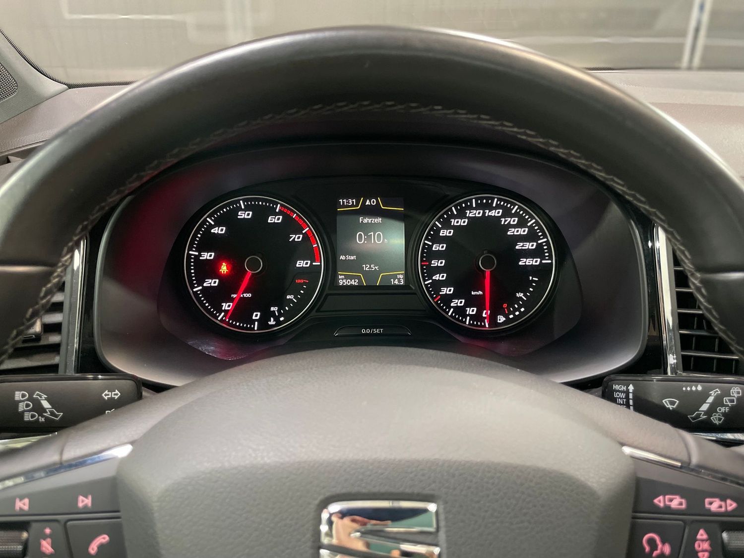 Fahrzeugabbildung SEAT Ateca Xcellence#LED#ACC#360°#Pano#Alcant.#Keyles