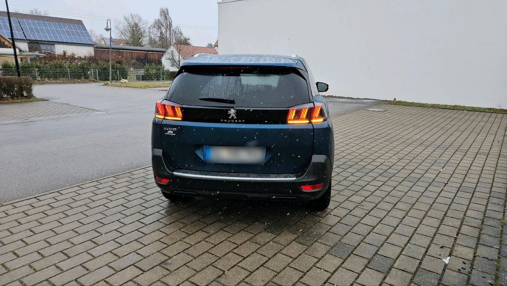 Image of Peugeot 5008