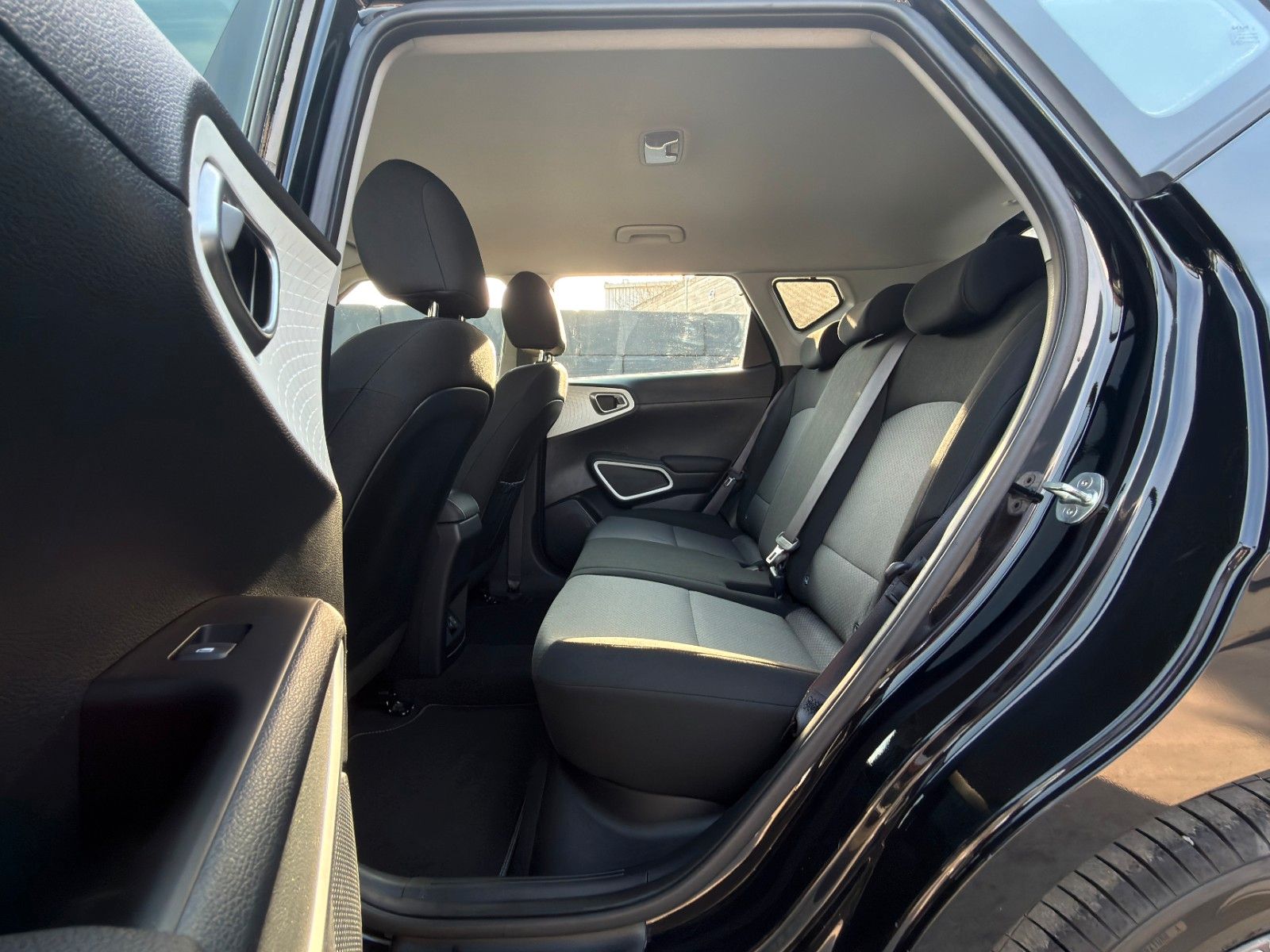 Fahrzeugabbildung Kia e-Soul Edition 39kWh LED ACC PDC CarPlay Kamera