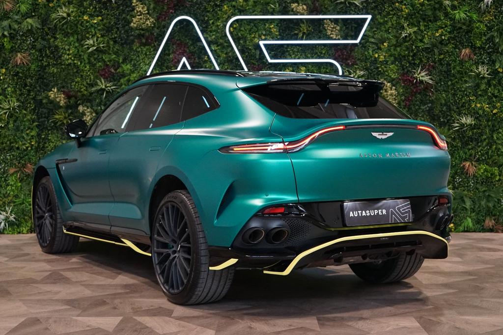 Aston Martin DBX